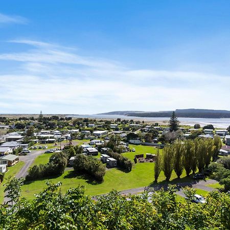 Port Waikato Holiday Park Extérieur photo